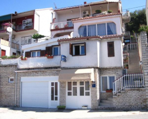 Apartments with a parking space Sibenik - 20761